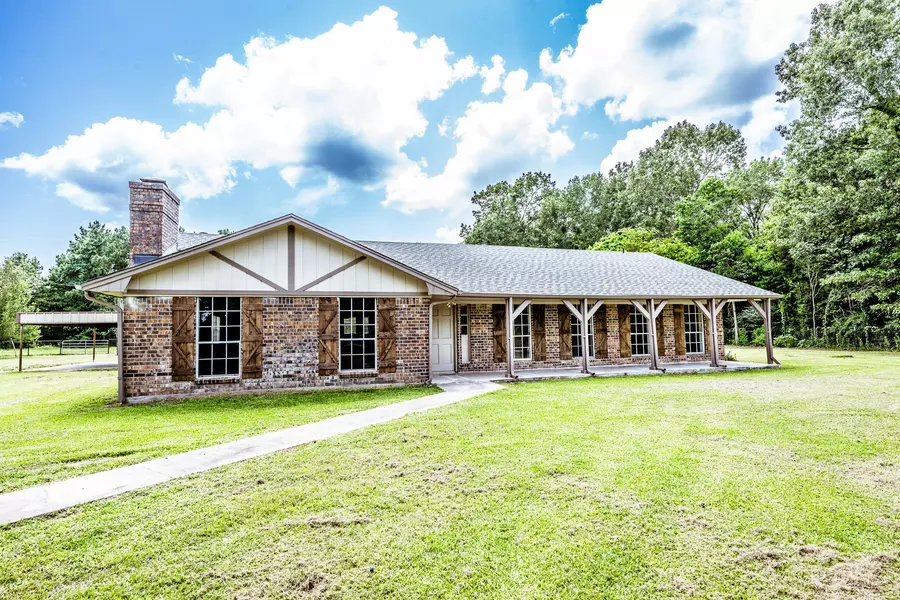 92a Mt Zion RD, New Waverly, TX 77358