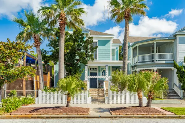 1824 Avenue O, Galveston, TX 77550