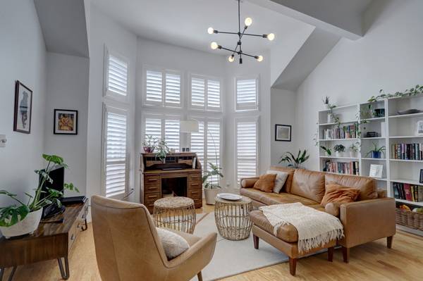 1237 W 17th ST,  Houston,  TX 77008