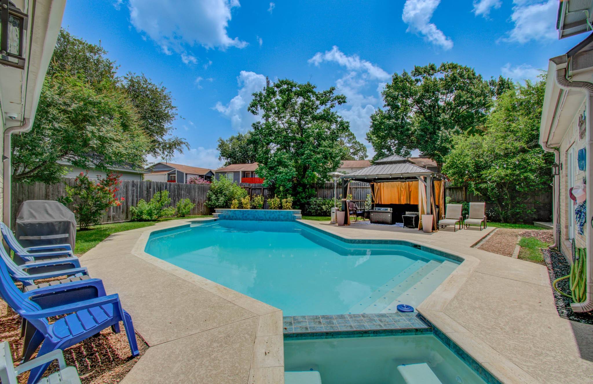 11311 Chevy Chase DR, Houston, TX 77077