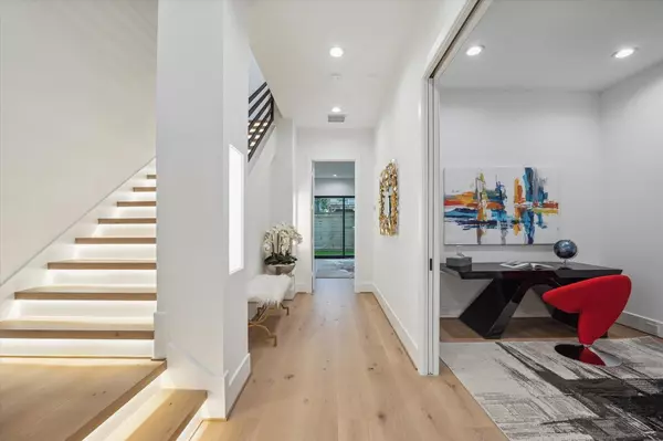 Houston, TX 77019,2309 Driscoll A