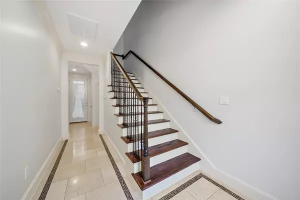 Houston, TX 77025,3921 Gramercy ST