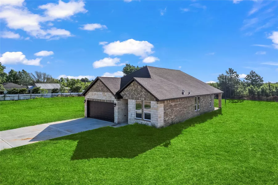 244 ALLEDA RD, Prairie View, TX 77484