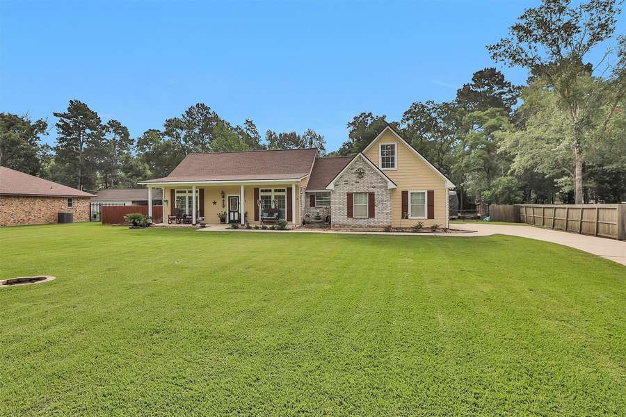 506 Weeping Willow WAY, Magnolia, TX 77354