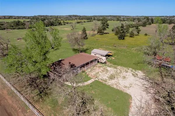 3006 County Road 204, Centerville, TX 75833