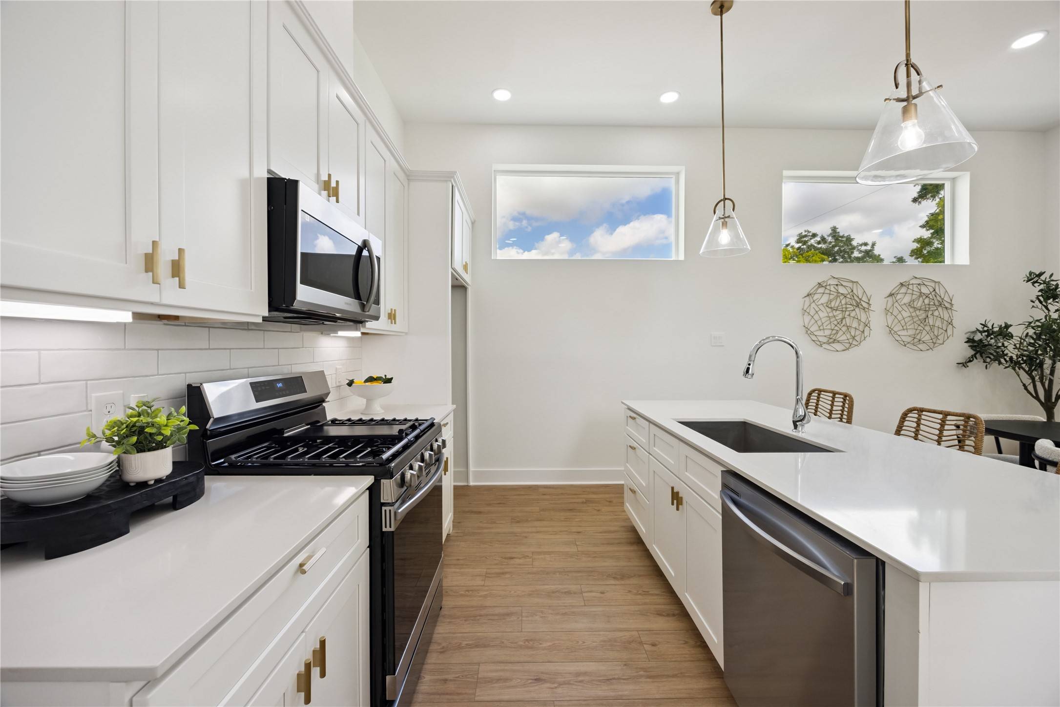 835E Rachel ST, Houston, TX 77091
