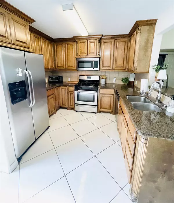 Angleton, TX 77515,6118 Fox Ridge DR