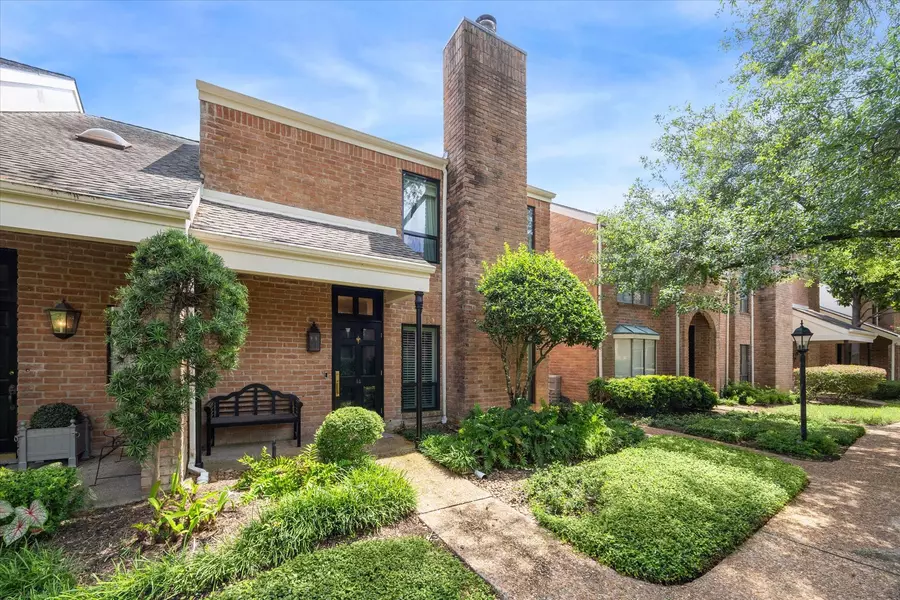 2901 Bammel LN #14, Houston, TX 77098