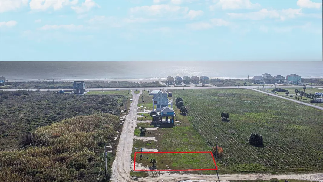 1043 Brighton Jones BLVD, Gilchrist, TX 77617