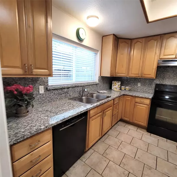 Houston, TX 77024,11711 Memorial DR #639