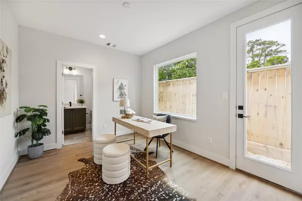 Houston, TX 77018,524 Janisch Road