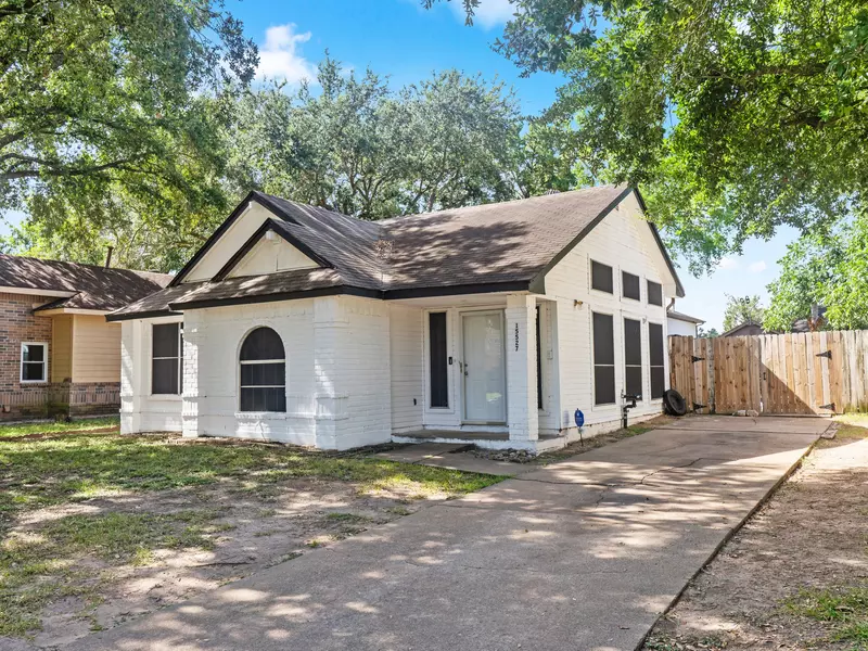 15527 Scenic Haven DR, Houston, TX 77083