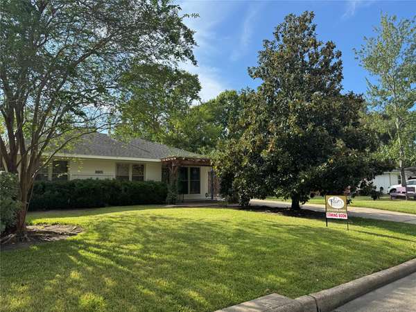 10138 Bassoon,  Houston,  TX 77025
