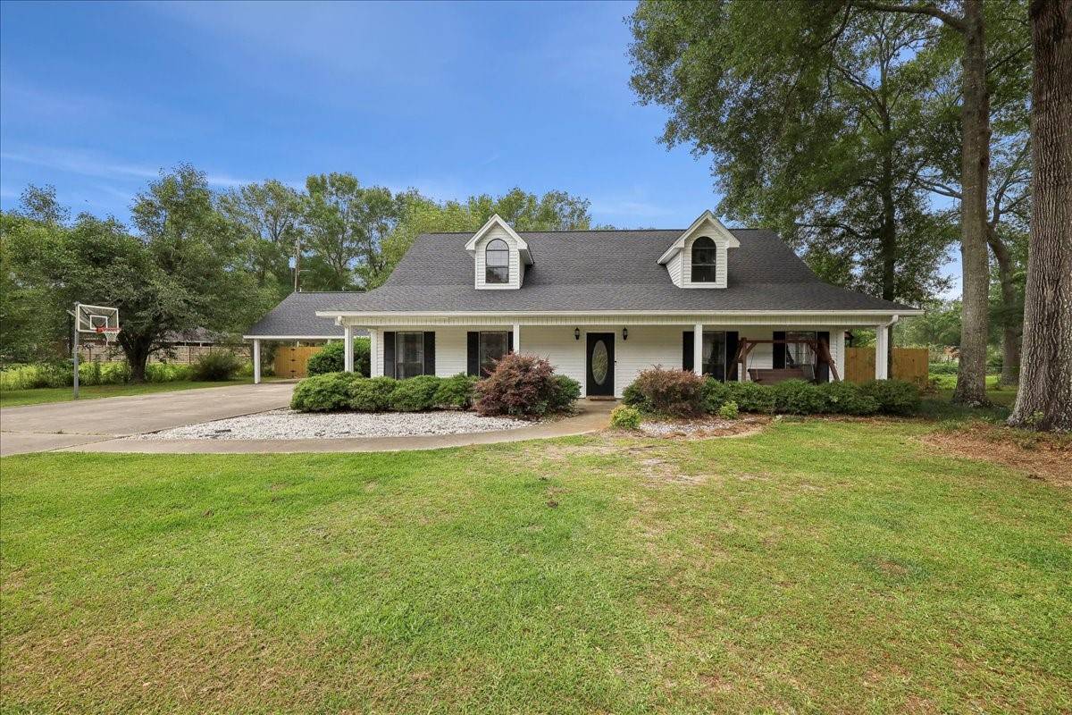 Buna, TX 77612,504 COUNTY ROAD 763 N
