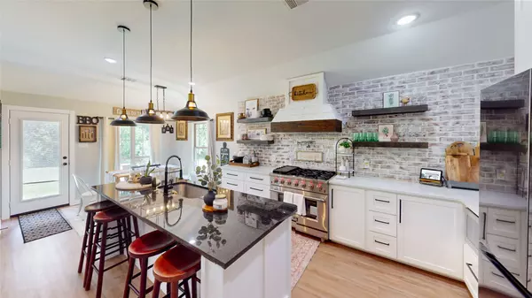 Cleveland, TX 77327,21702 County Road 3749d