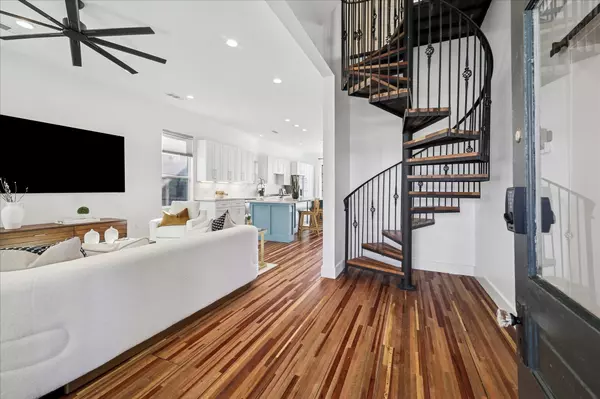 Houston, TX 77007,415 Arlington ST