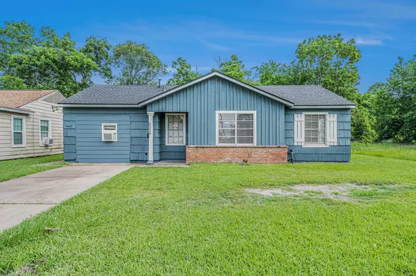 Houston, TX 77033,5535 Lakefield DR