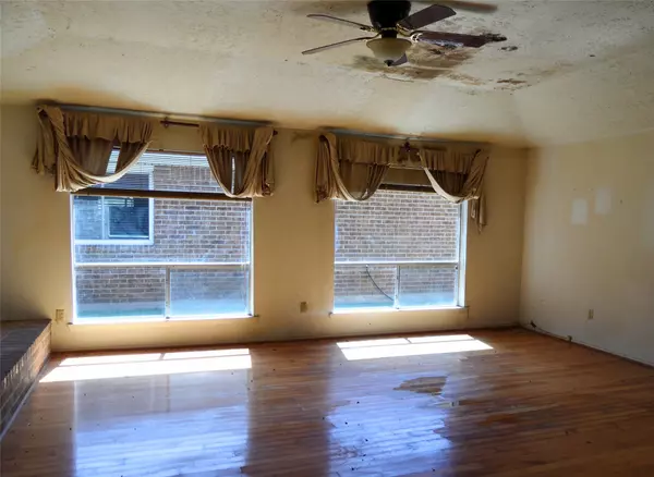 League City, TX 77573,2794 Spring Moss DR