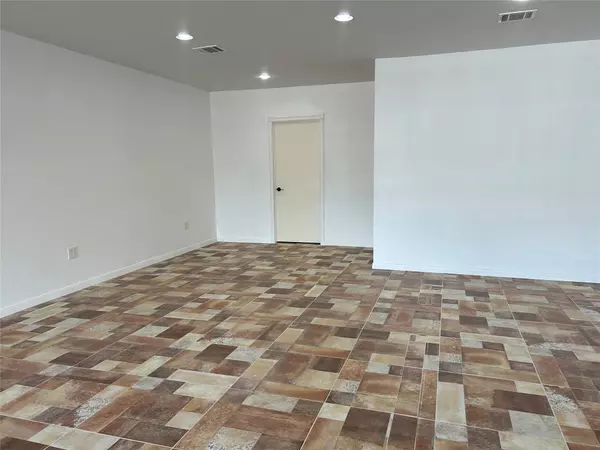 Houston, TX 77061,7424 Lindencrest ST