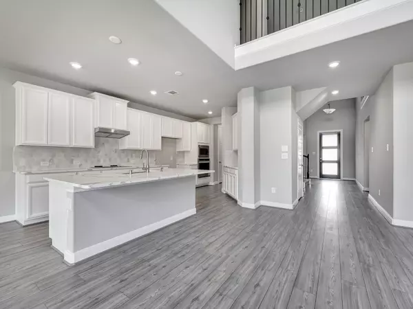 216 Raine Manor CT, Montgomery, TX 77316