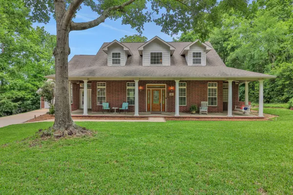 69 Lake Oaks CIR, Coldspring, TX 77331