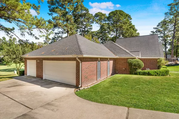 Huntsville, TX 77340,636 Hillcrest DR