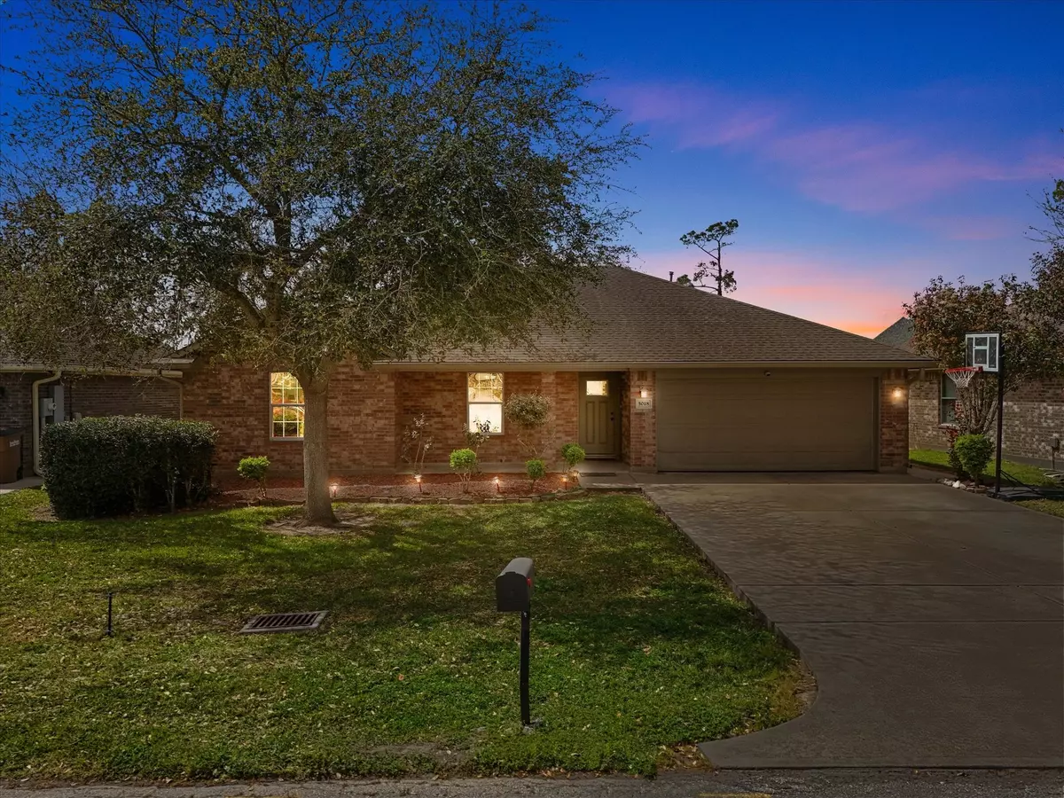 Dickinson, TX 77539,5018 Bayou DR