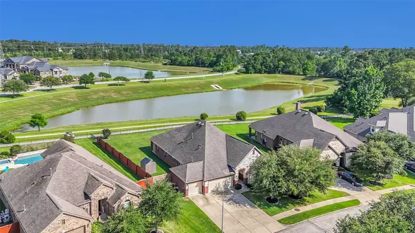 10718 Winding Green DR, Humble, TX 77338