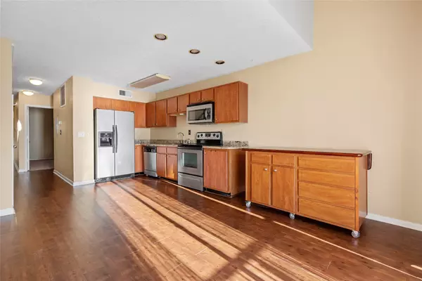 Livingston, TX 77351,445 Carolcrest LN #321