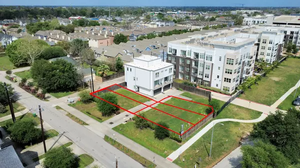 449 W 25th ST,  Houston,  TX 77008