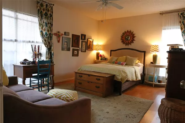 5718 Val Verde #7, Houston, TX 77057