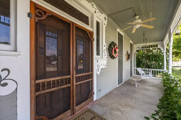 Schulenburg, TX 78956,807 Summit ST