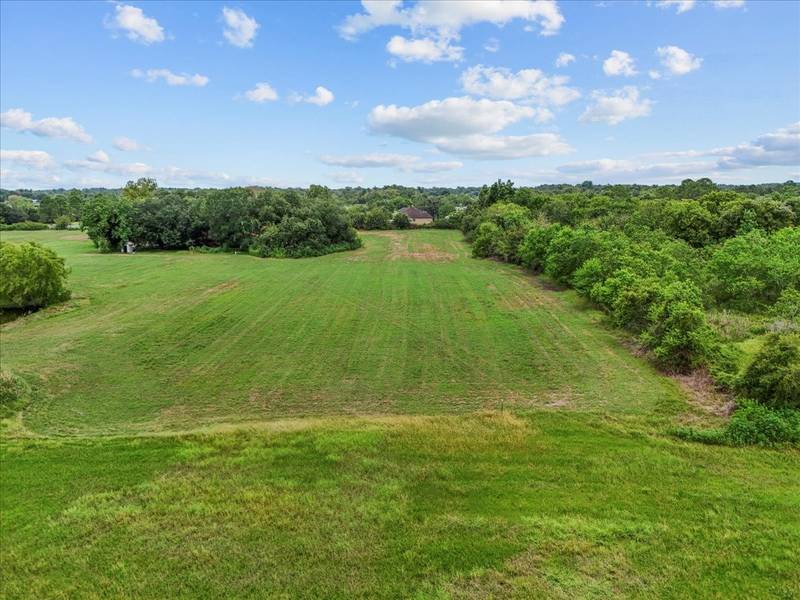 2.455 Acres Avenue R, Santa Fe, TX 77510