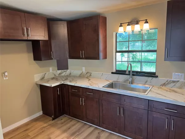 Trinity, TX 75862,411 Lawrence RD