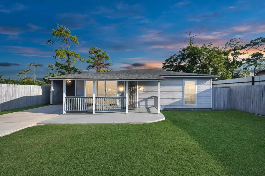 8105 Linda Vista RD, Houston, TX 77028