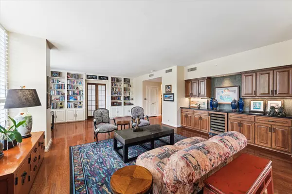 Houston, TX 77056,5110 San Felipe ST #36/37W