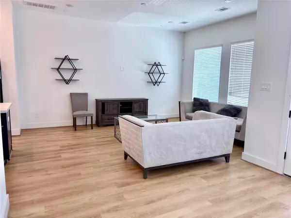 Houston, TX 77021,5928 Conley ST