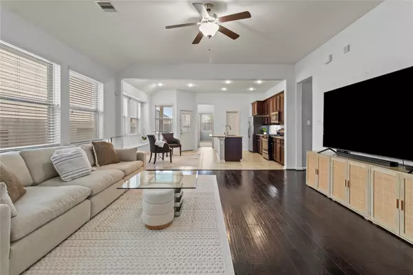 1611 Summer City DR, Houston, TX 77047