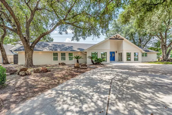 Sugar Land, TX 77478,2702 Fairway DR