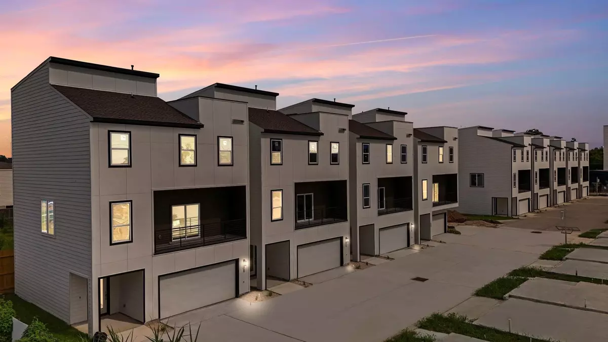 Houston, TX 77018,4719 Thornton Views  Rd