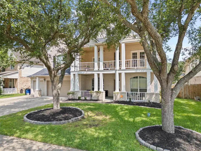 1012 Walnut Pointe, League City, TX 77573