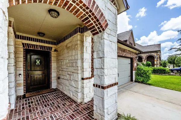 Cypress, TX 77433,10938 Sarah Bluff LN