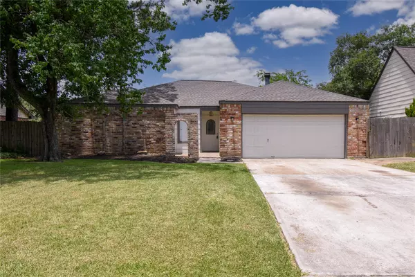 2023 Lexington Woods DR, Spring, TX 77373