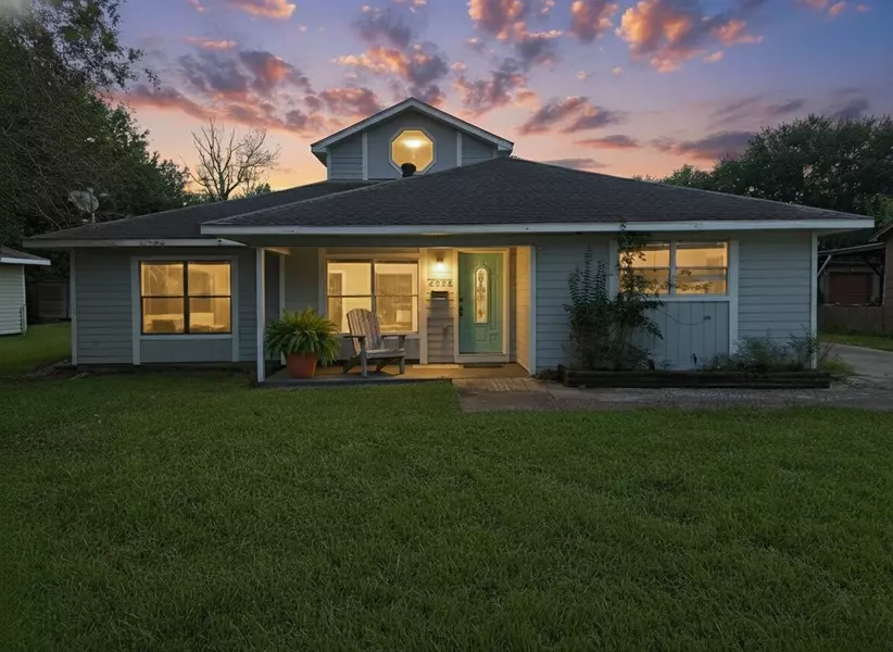 5952 Moonstone ST, Port Arthur, TX 77640