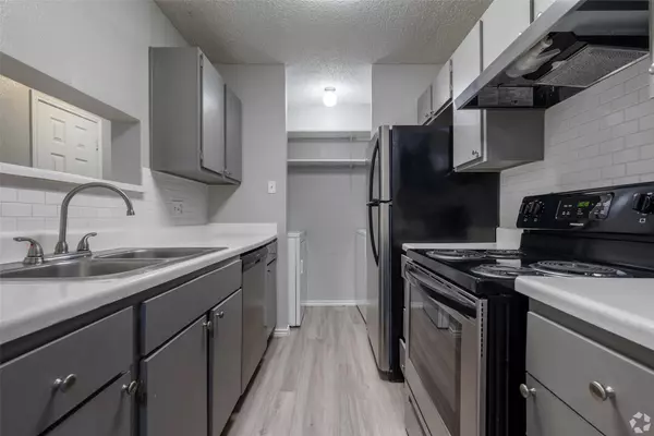 Austin, TX 78752,7610 Cameron Rd #2090
