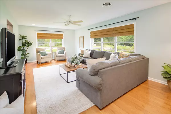 College Station, TX 77840,1201 Winding RD