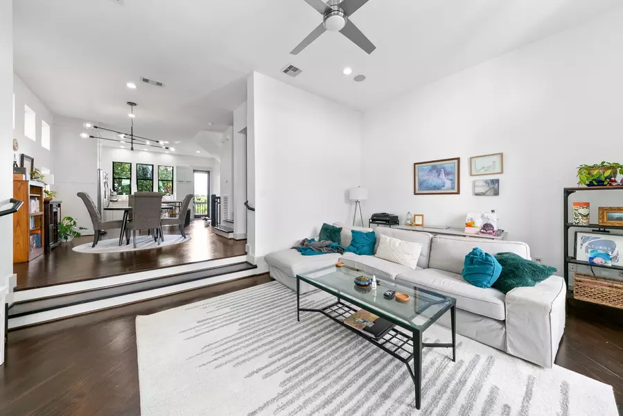 1807 Dart ST, Houston, TX 77007