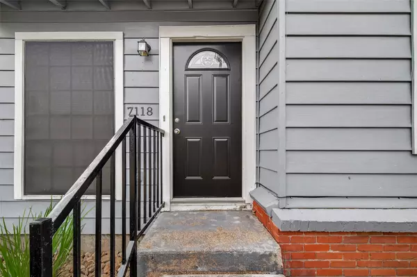 Houston, TX 77020,7118 Hershe ST