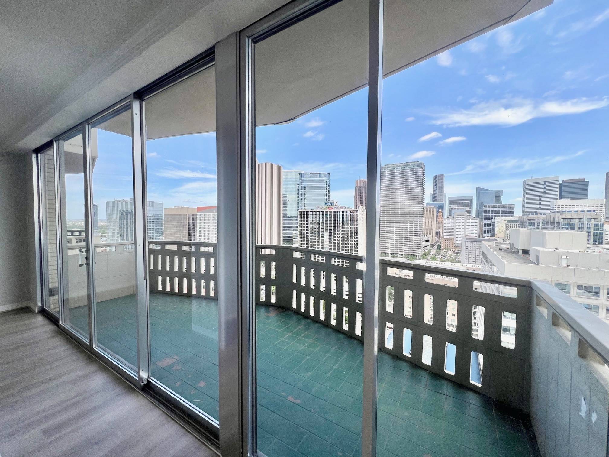 2016 Main ST #2411, Houston, TX 77002