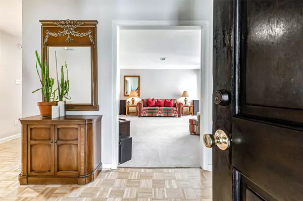 Houston, TX 77006,4726 Yoakum BLVD